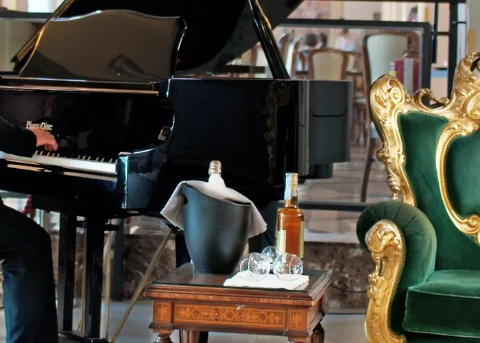 The Edition Hotel 5*